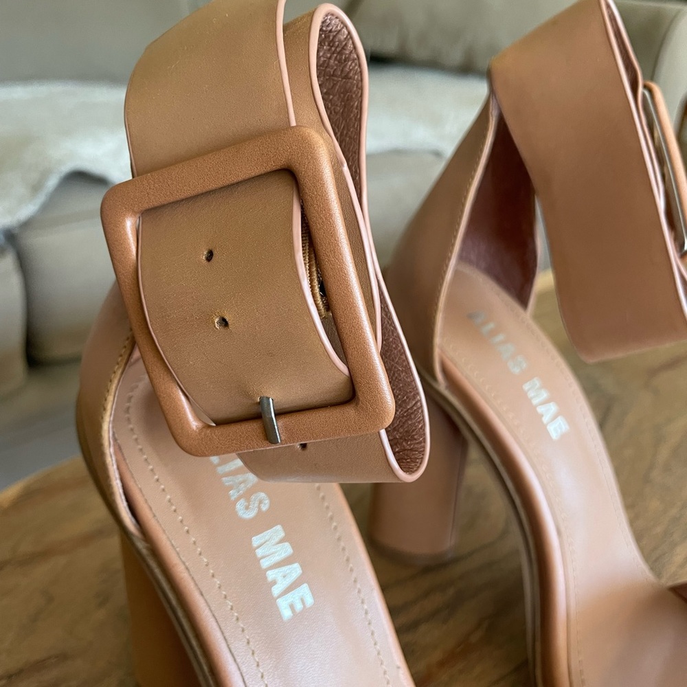 Alias Mae heels